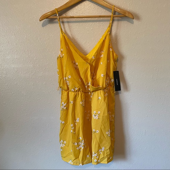 Lulus Pants - NWT Lulus Floral Romper